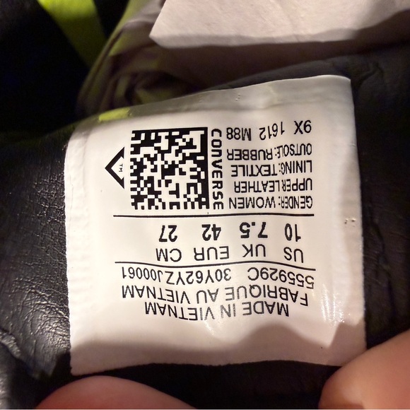 Converse Black Textured Men's Sneakers - Picture 8 of 8